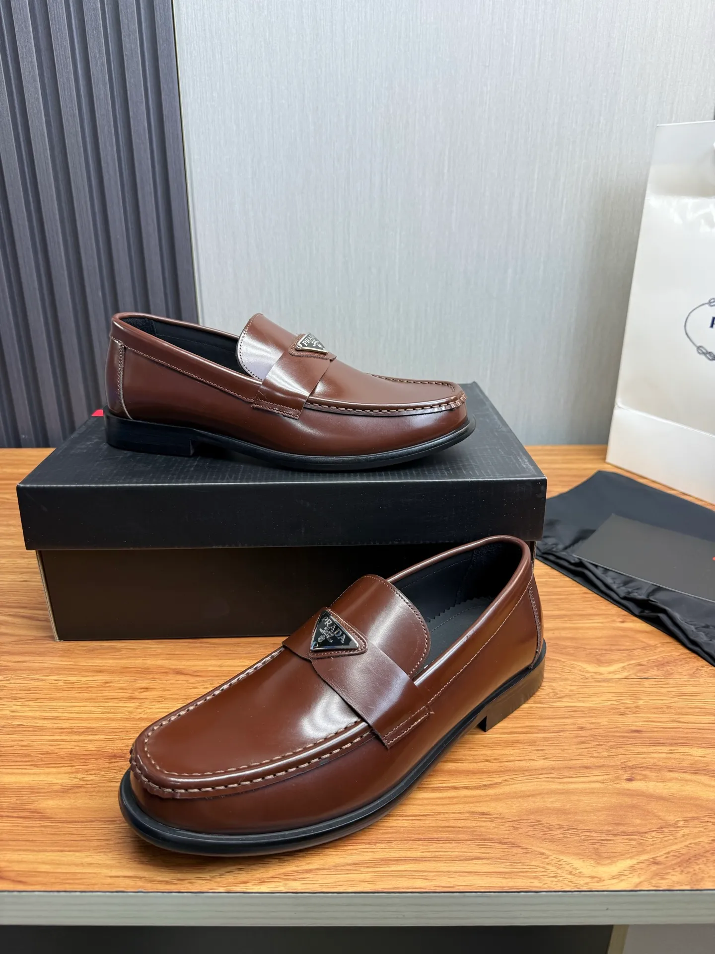 Factory price 580💰 ＰＲＡＤＡPrada. Men's business casual leather shoes, luxurious and noble👞All imported original brand leather materials, just to create a more comfortable wearing experience, upper: original cowhide. Frosted cowhide➕Imported full cowhide, original outsole✔️36-45 (45 non-returnable)
